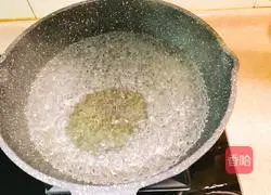 木耳拌花菜的做法图解5
